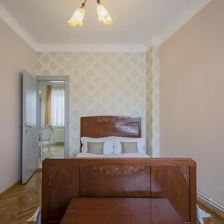 Apartman Typography *